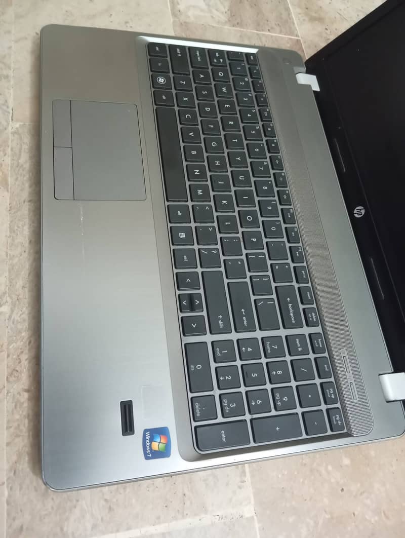 Hp ProBook 4530s core i7,QuadCore (2nd generation),500 gb,08 gb 9