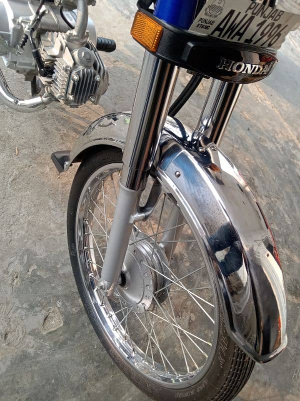 2024 model bike for sale lush condition 11