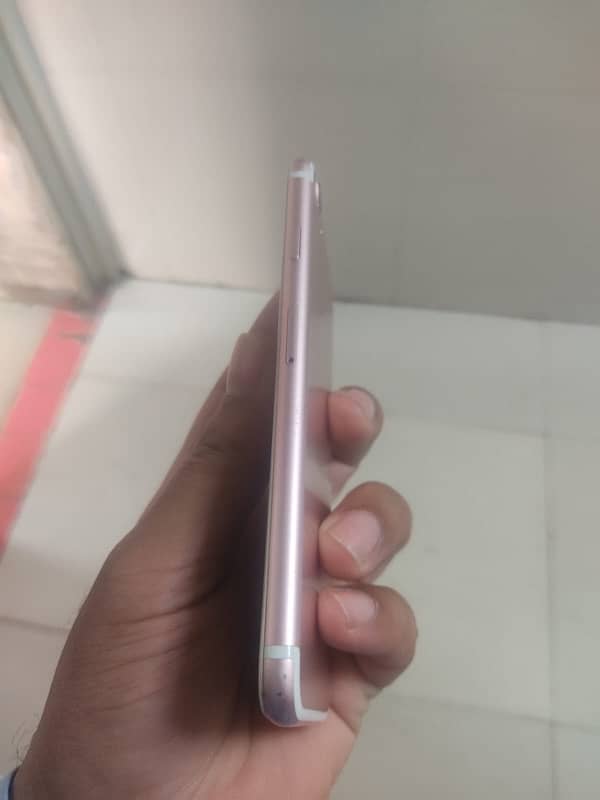 iphone 7 non pta jv se sim chal jay gi 256 GB(03278849346) 4