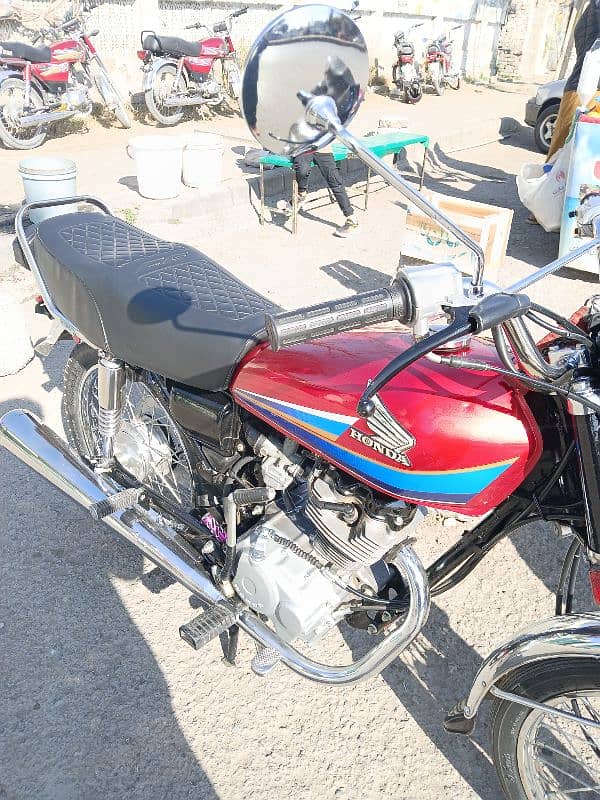 Honda 125 neat n clean bike 1