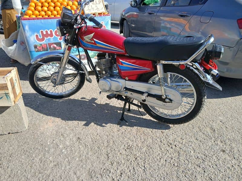 Honda 125 neat n clean bike 13