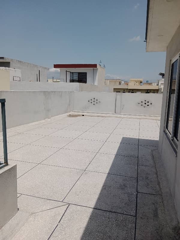 7 Marla upper portion available for rent in F-17 telegarden 14