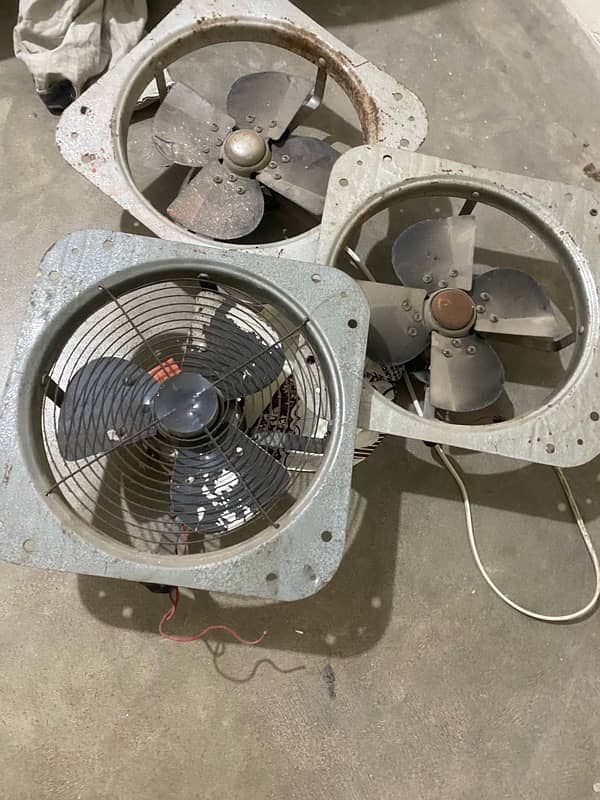 Exhaust Fan 3Nos 3