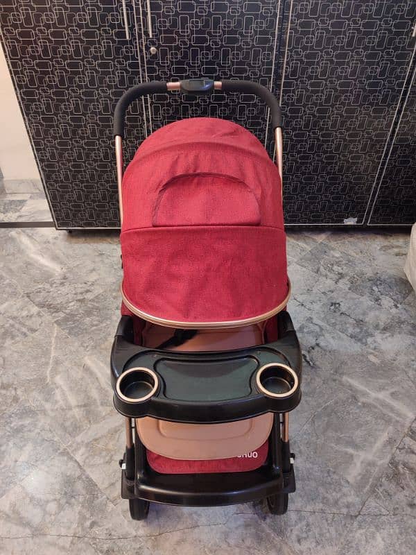 high quality baby pram/stroller for sale 9/10 Condition 3