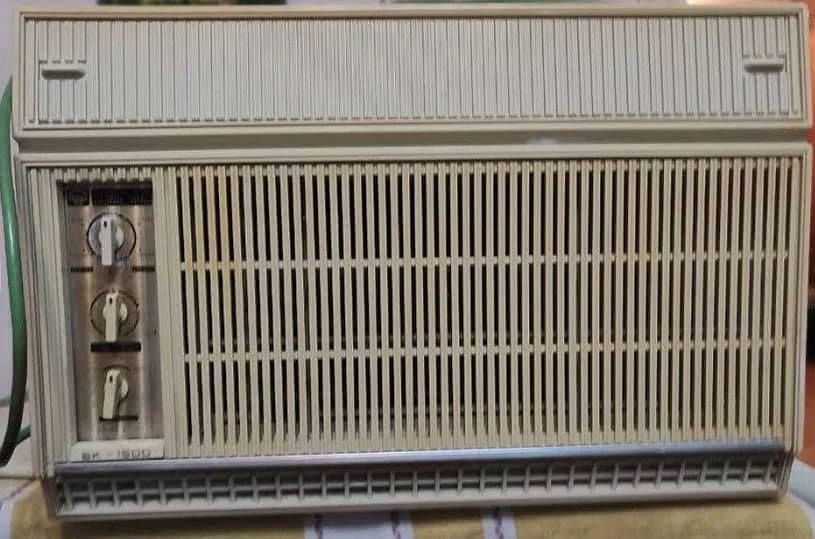 Window AC (Russian) Model 2500-1.2 Ton 0