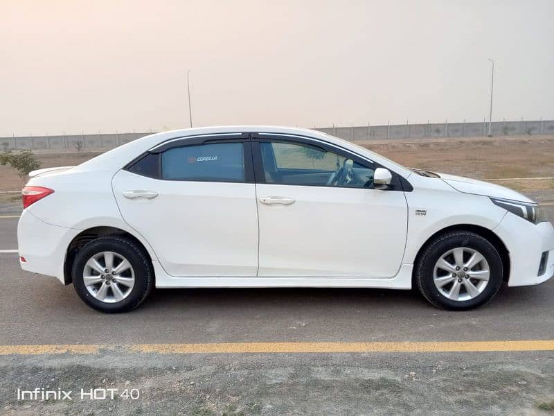 Toyota Corolla Altis 2016 3