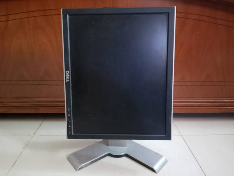 Dell 17inch OK LCD. Working. No defect. NO DELIVERY. 2