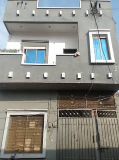 double stori house