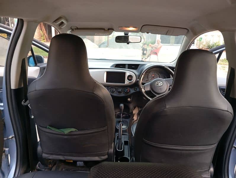 Toyota Vitz 2013 8