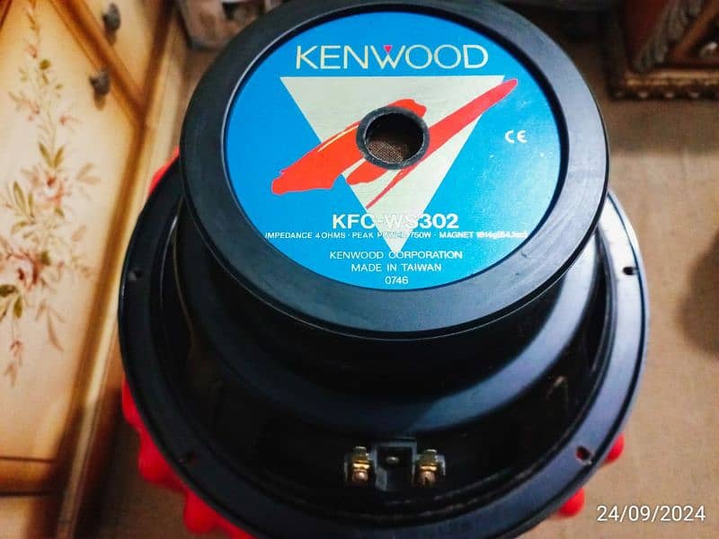 kenwood woofer 302 Total Original Made in Taiwan 1