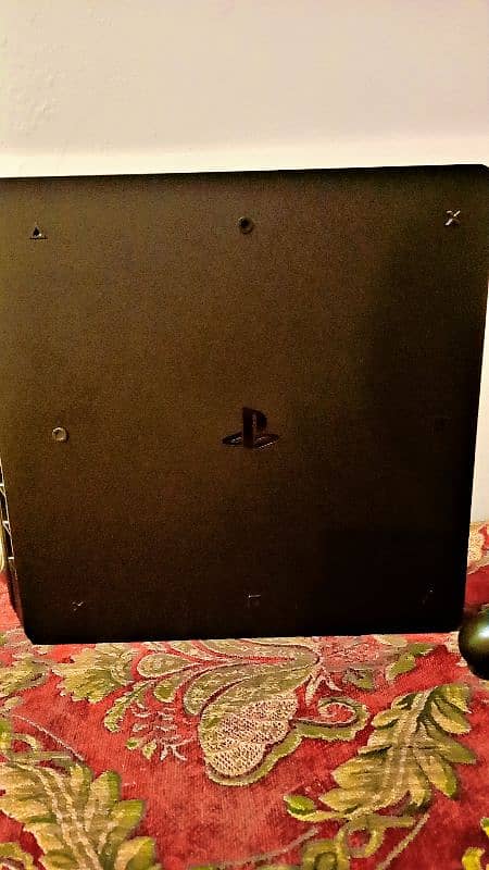 playstation ps4 slim 1000GB 4