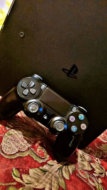 playstation ps4 slim 1000GB 5