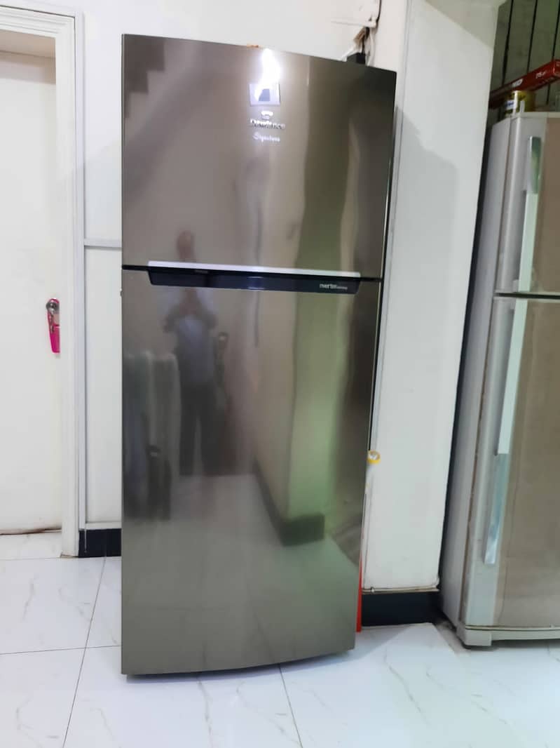 Dawlance (Signature) Series Inverter Refrigerator 1