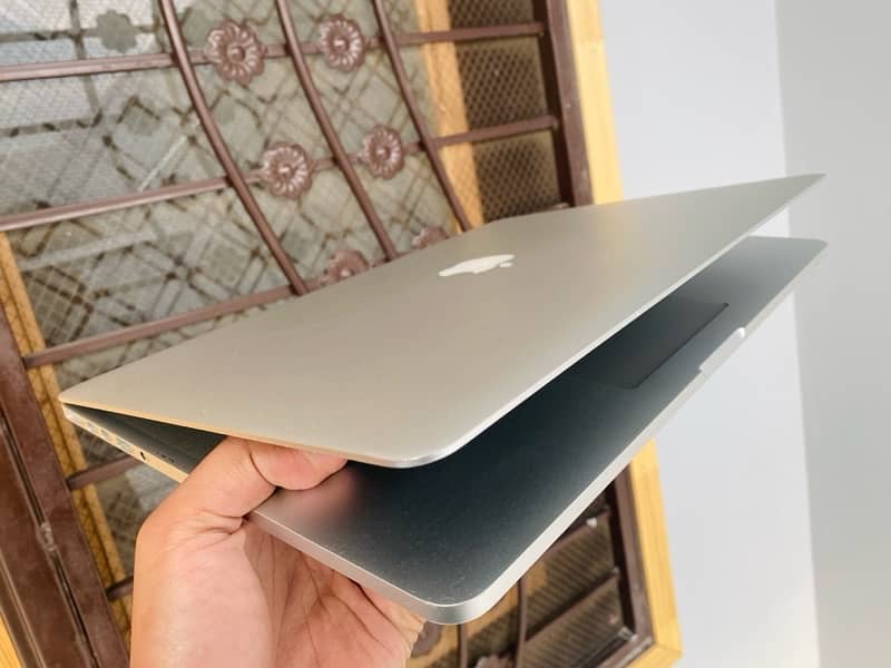 MacBook Pro Mid 2015 | 15-inch Retina Display | 16GB/1TB 0