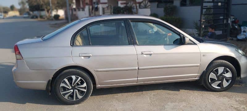 Honda Civic EXi 2005 5