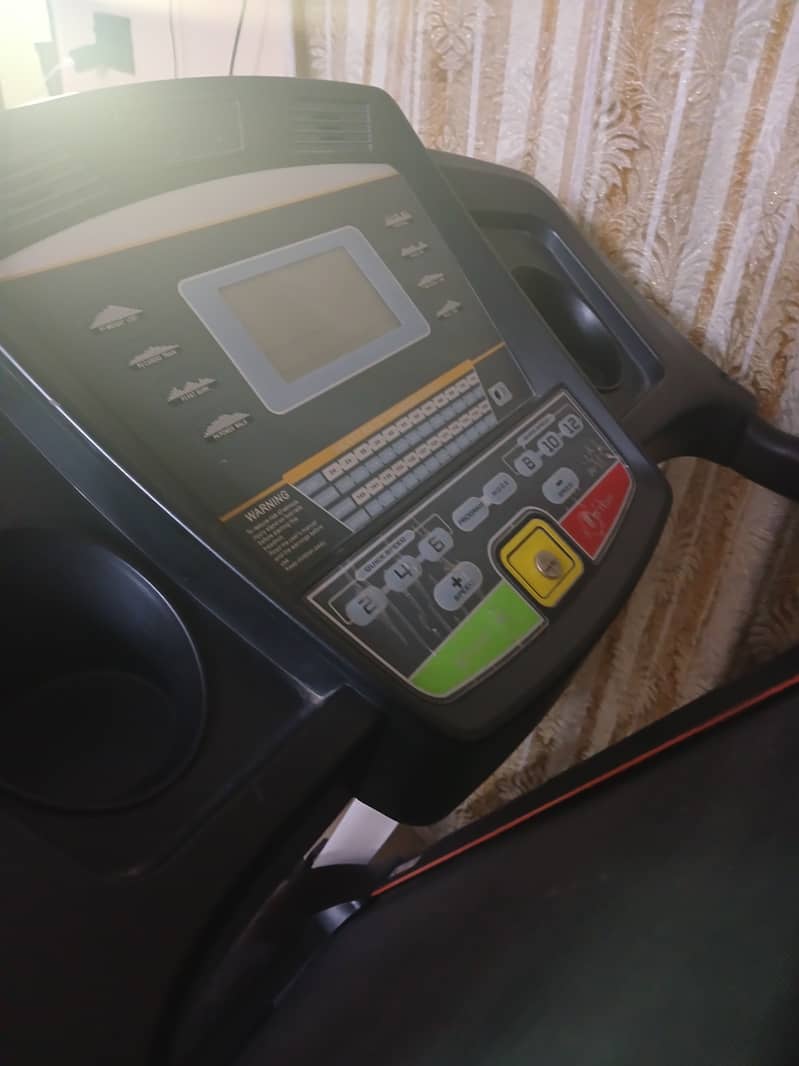 American Fitness Treadmill T310A Fitness Machine 3