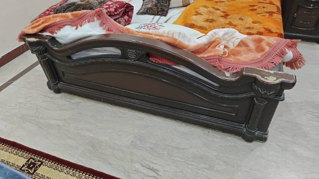 Bed set + Mattress with side table for sale 6