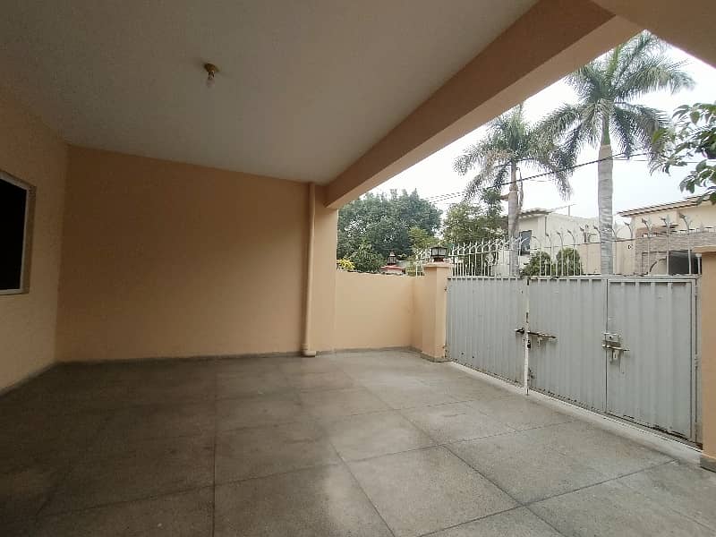 10-Marla 3-Bedroom's House Available For Sale on Hot Location Near Market & Masjid. 3