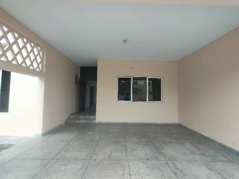 10-Marla 3-Bedroom's House Available For Sale on Hot Location Near Market & Masjid. 6