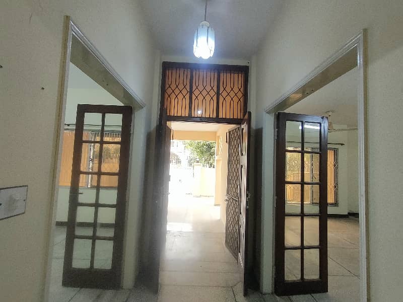 10-Marla 3-Bedroom's House Available For Sale on Hot Location Near Market & Masjid. 16