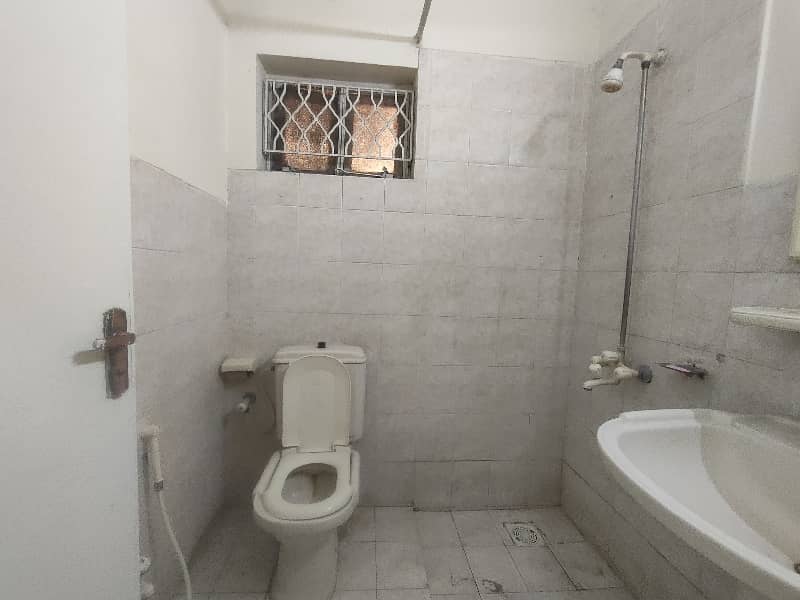 10-Marla 3-Bedroom's House Available For Sale on Hot Location Near Market & Masjid. 21