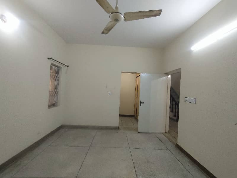 10-Marla 3-Bedroom's House Available For Sale on Hot Location Near Market & Masjid. 24