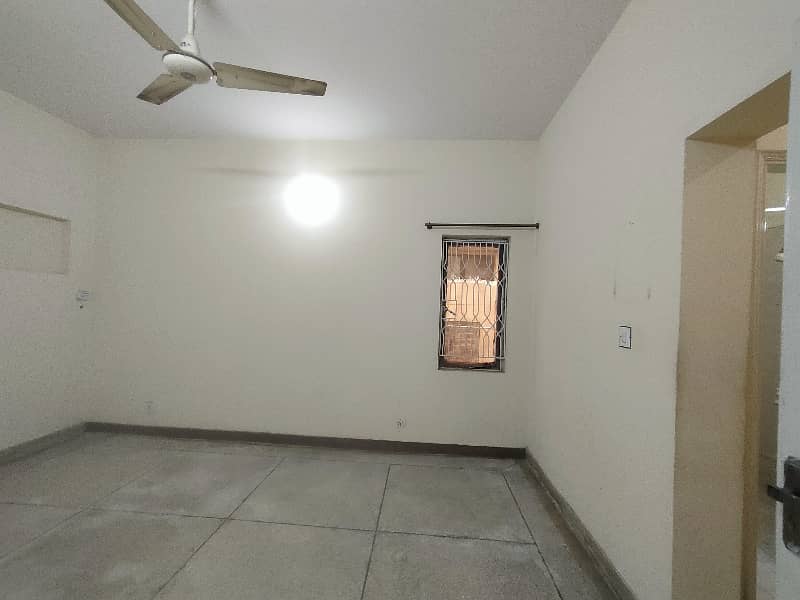 10-Marla 3-Bedroom's House Available For Sale on Hot Location Near Market & Masjid. 26