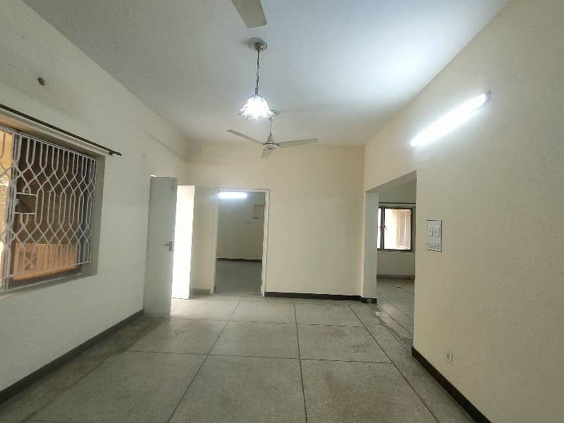 10-Marla 3-Bedroom's House Available For Sale on Hot Location Near Market & Masjid. 32