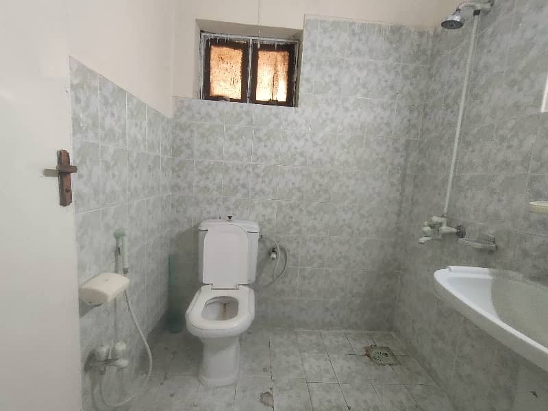 10-Marla 3-Bedroom's House Available For Sale on Hot Location Near Market & Masjid. 45