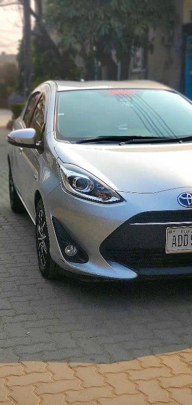 Toyota Aqua  model 2017 registered 2021 3