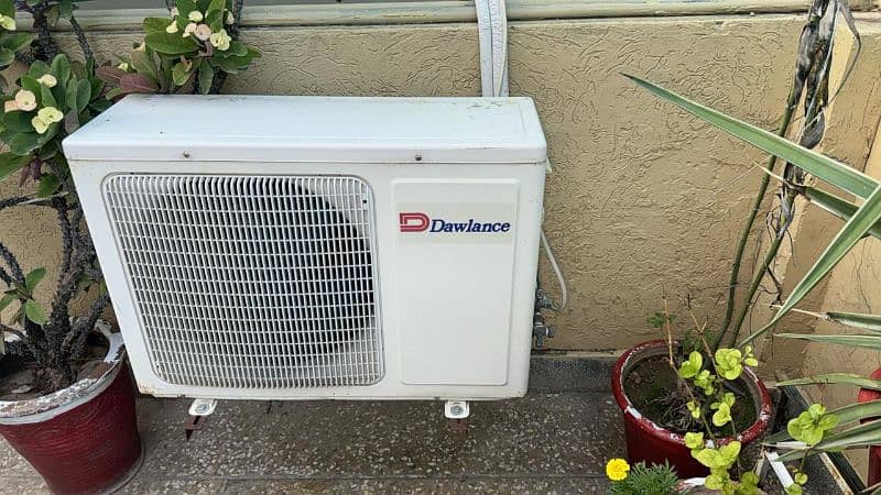 Dawlance 1 ton simple ac Non inverter 1