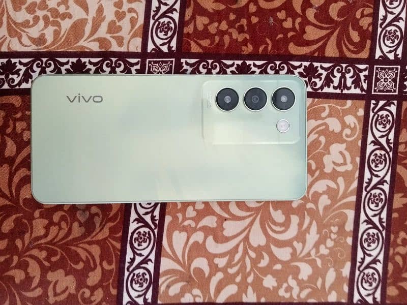 Vivo y100 8/256 2