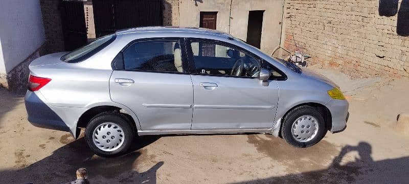 Honda City IDSI 2005 5