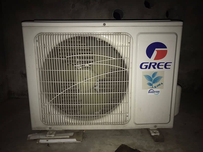 Gree 1.5 ton DC inverter heat and cool 0