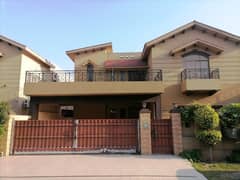 21 Marla Main Boulevard Unique Brigadier House For Sale In Askari 10