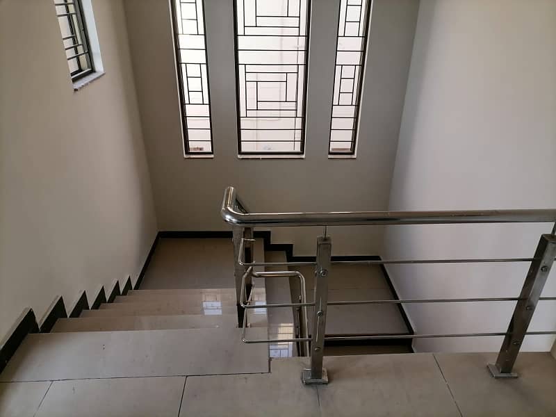 17 Marla Brig House For Sale Askari 10 Sector F 2