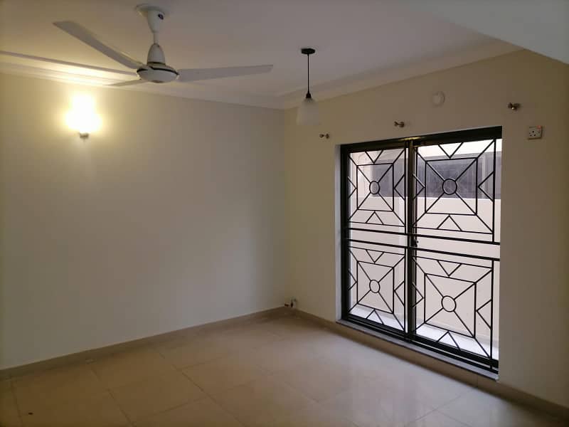 17 Marla Brig House For Sale Askari 10 Sector F 12