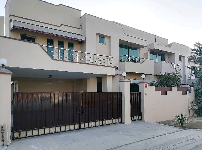 Well-constructed House Available For sale In Askari 10 - Sector E 1