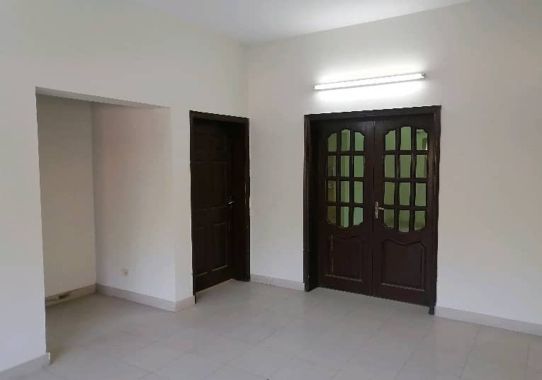 Well-constructed House Available For sale In Askari 10 - Sector E 6