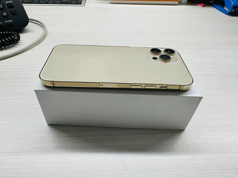 Iphone 12 pro max | Non PTA 2