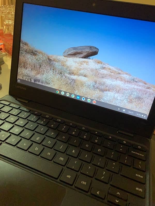 lenovo 100e Chromebook 4/32 | 10/10 condition 2