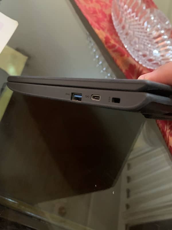 lenovo 100e Chromebook 4/32 | 10/10 condition 6