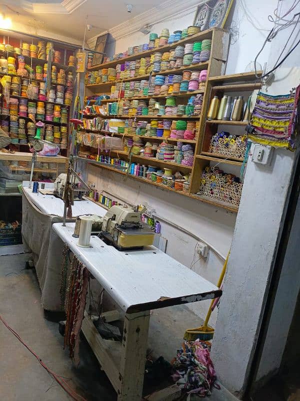 urgent sale. pure shop hai 3 machines or sub kuch 4