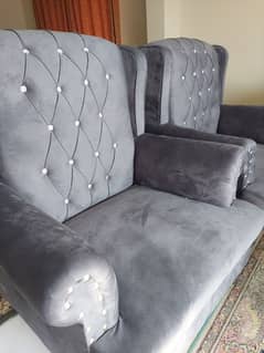 New 5 seater sofa set at reasonable price