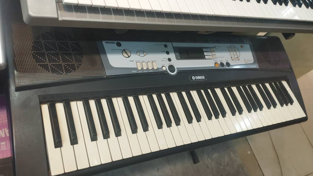 Yamaha and Casio keyboards collection Used 4