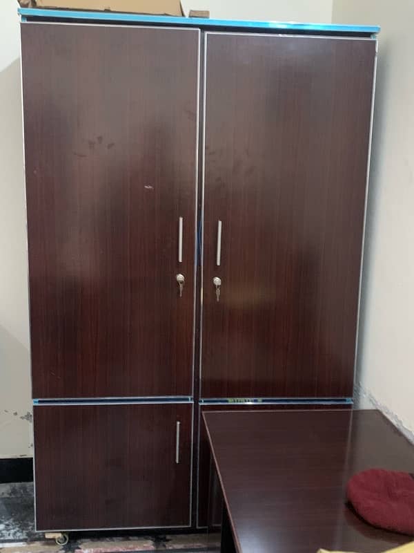 2 Wardrobes/Almari for sale 1