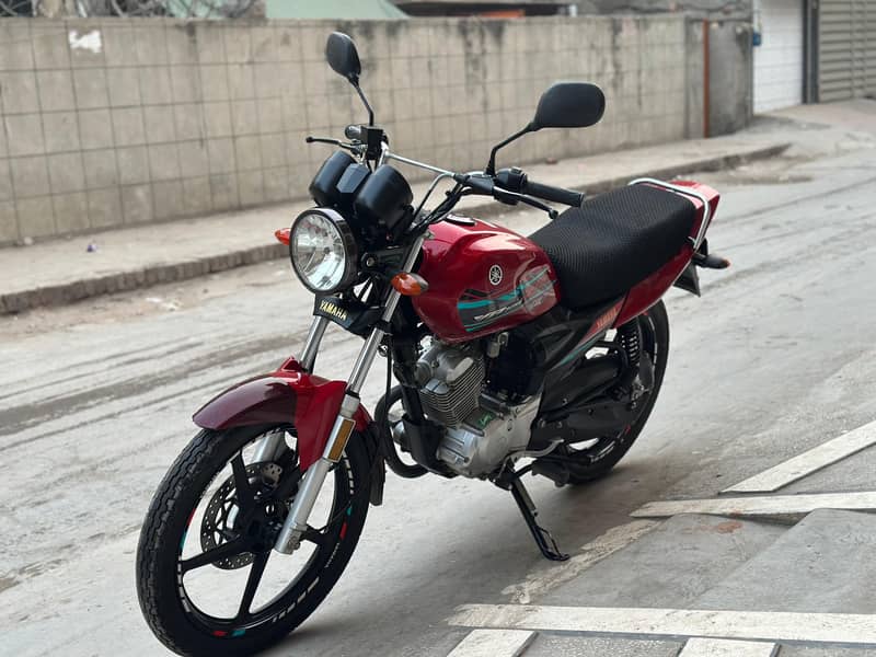 Yamaha YB125-Z DX (2023) MODEL | Yamaha in Bikes | YB 125Z-DX 0