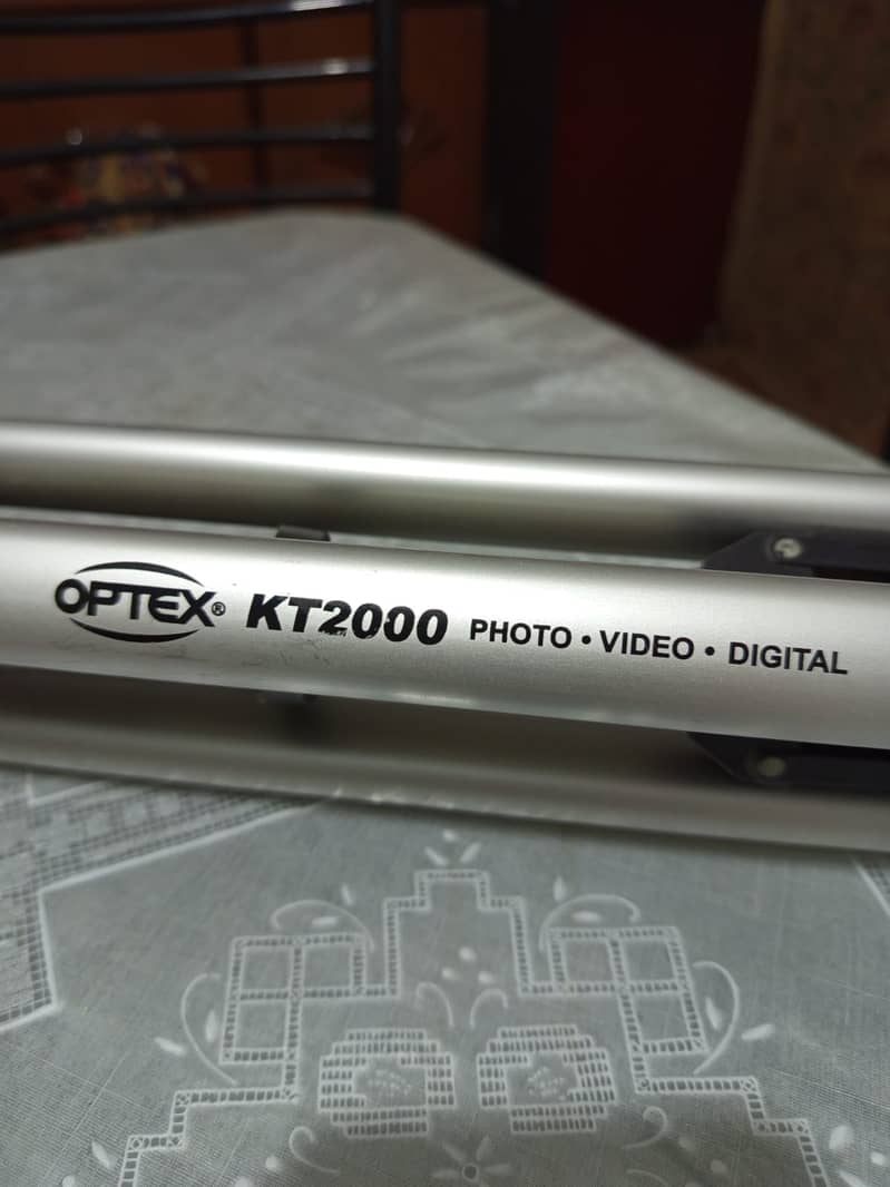 TRYPOD OPTEX KT 2000. PHOTO, VIDEO, DIGITAL HIGH QUALITY PROFESONAL. 1