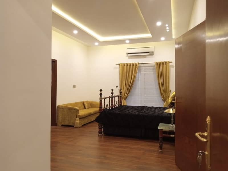 Beautiful Renovated Fully Furnished Upper Portion Independent Gate 11