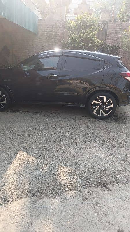 Honda Vezel 2017 1